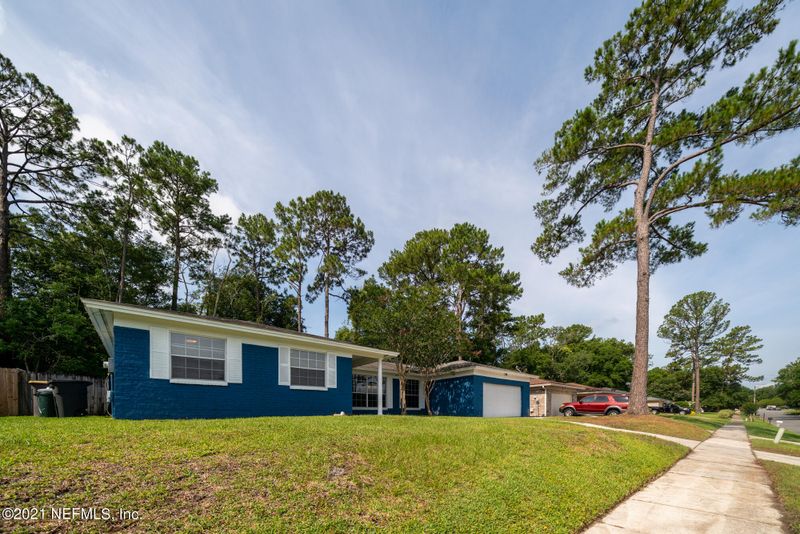8404 Grampell Dr, Jacksonville, FL 32221