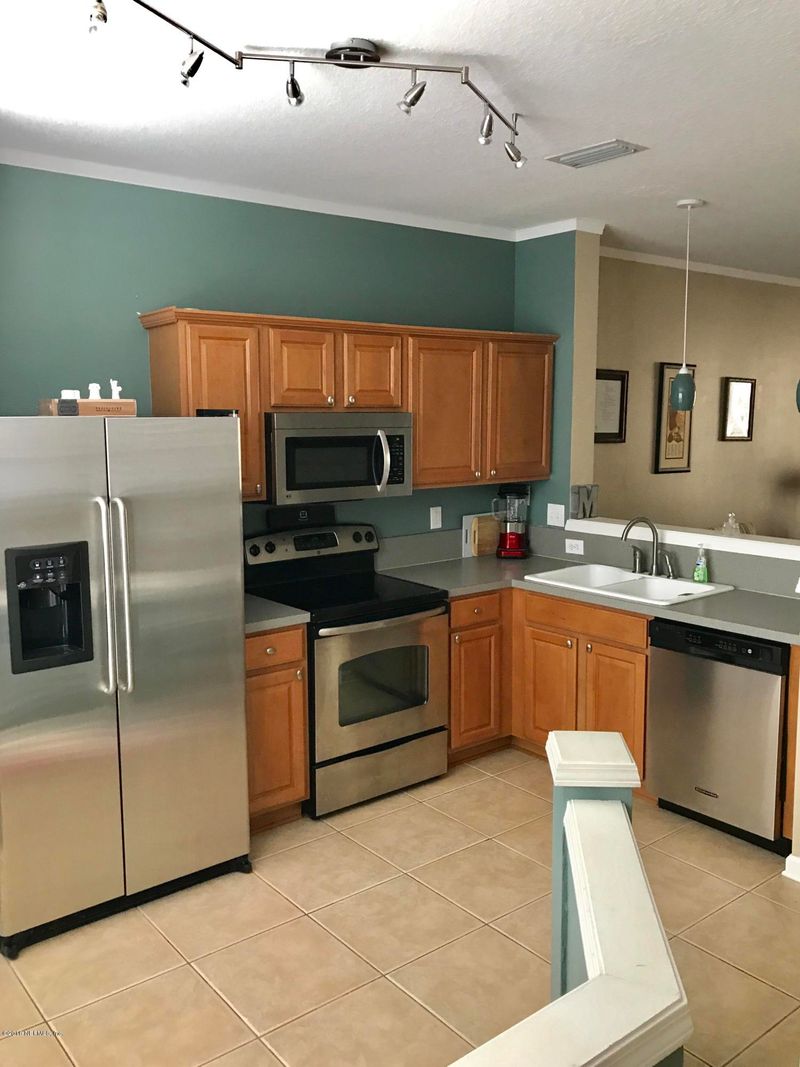8404 Thornbush Ct, Jacksonville, FL 32216