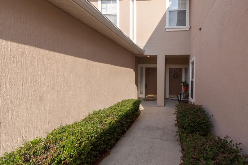 841 Southern Creek Dr, St Johns, FL 32259