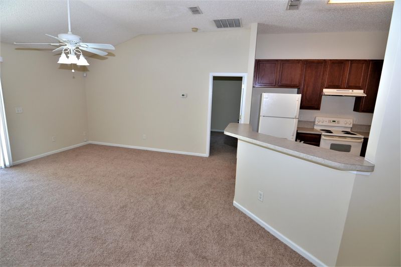 8413 Stelling Dr S, Jacksonville, FL 32244