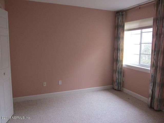 8422 Mizner Cir W, Jacksonville, FL 32217