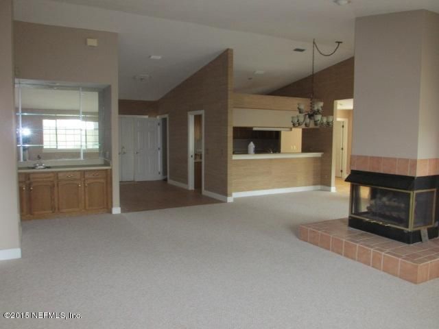 8422 Mizner Cir W, Jacksonville, FL 32217