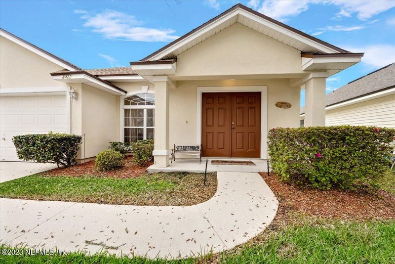 8422 Stelling Dr S, Jacksonville, FL 32244