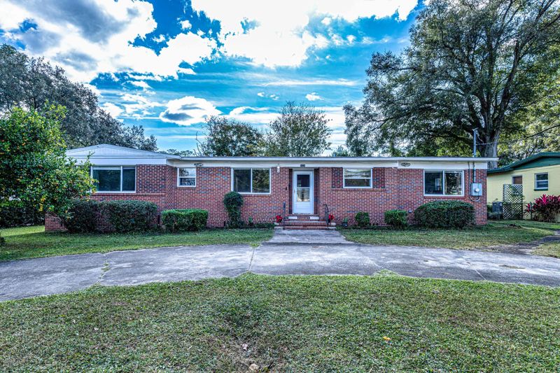 8434 S Lamanto Ave, Jacksonville, FL 32211