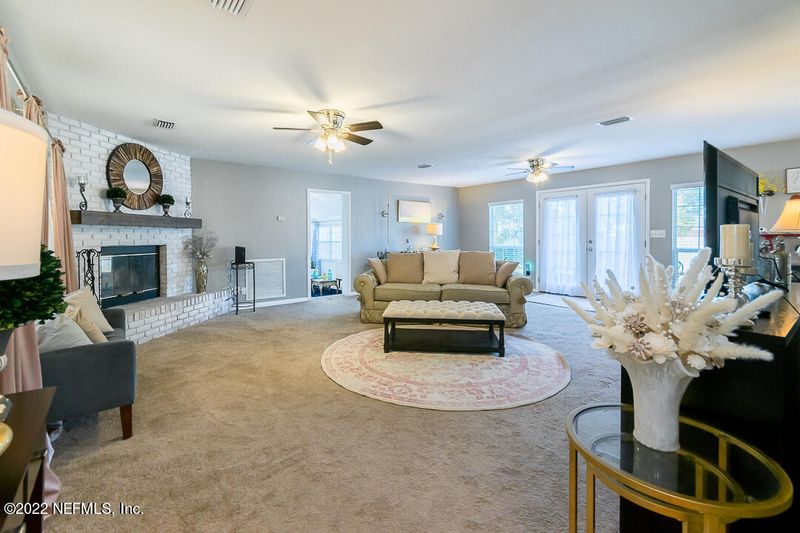8434 San Martarro Dr E, Jacksonville, FL 32217