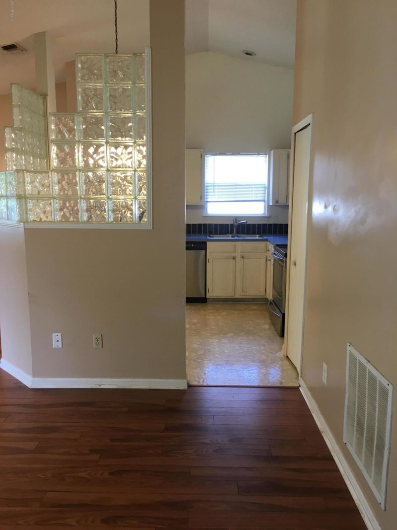 8435 Gemini Rd, Jacksonville, FL 32216