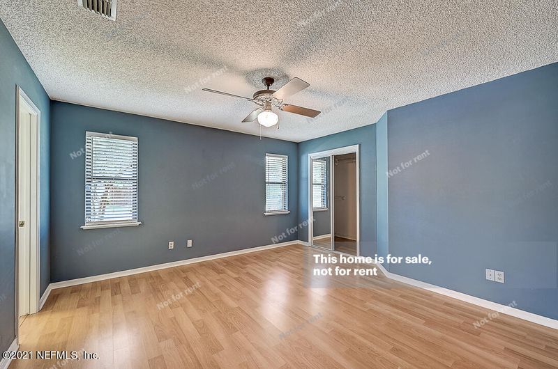 8445 Hamden Rd, Jacksonville, FL 32244