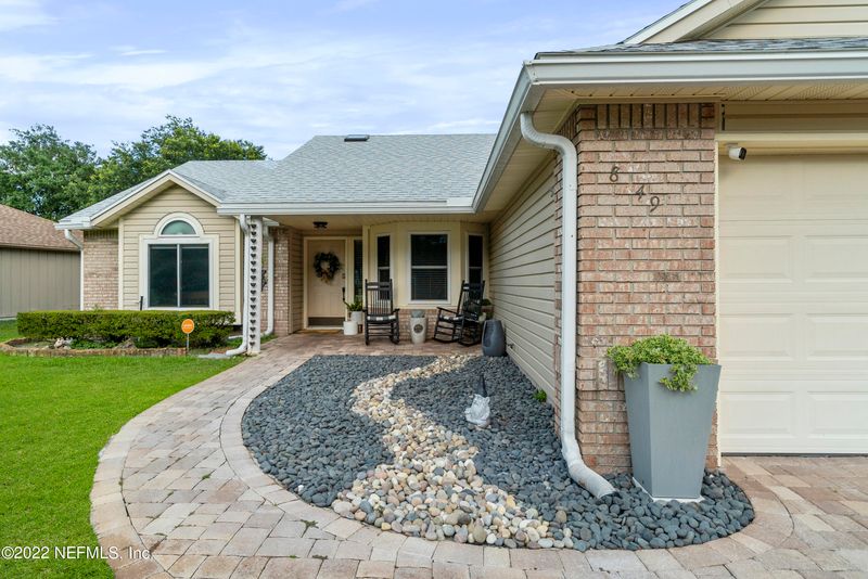 8449 Branchwater Dr, Jacksonville, FL 32244