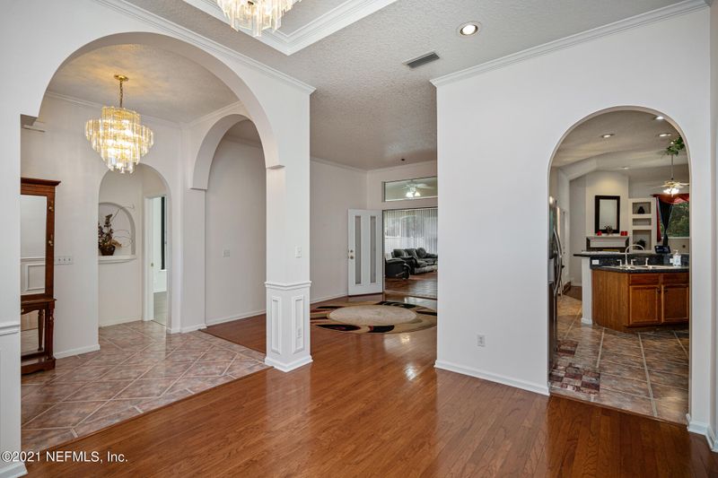 845 Poydras Ln N, Jacksonville, FL 32218
