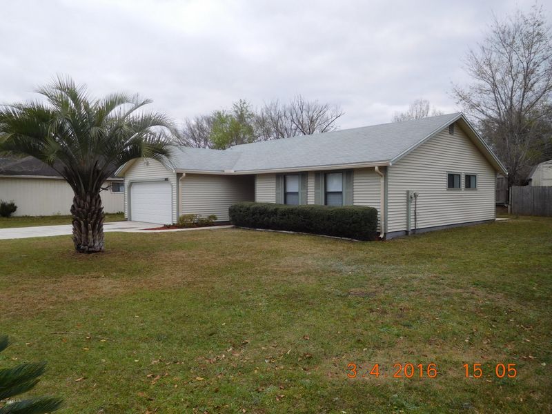 8451 Pikes Peak Dr N, Jacksonville, FL 32244