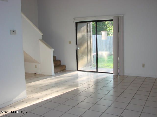 8464 Pineverde Ln, Jacksonville, FL 32244