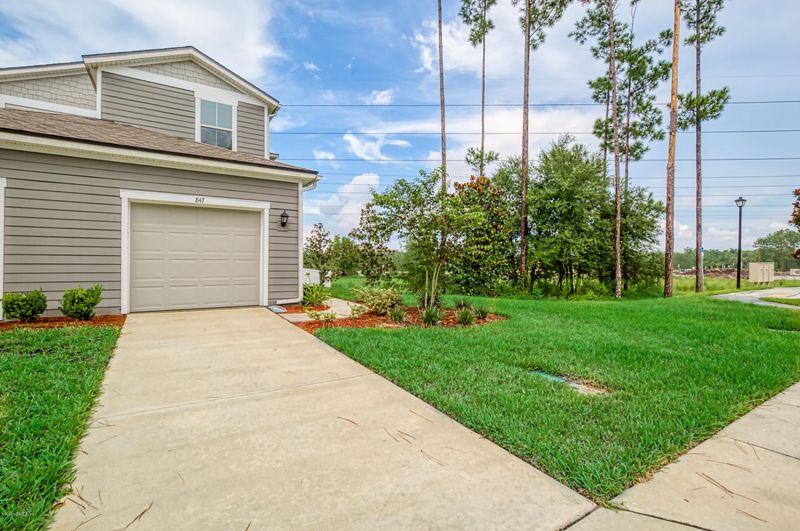 847 Servia Dr, St Johns, FL 32259