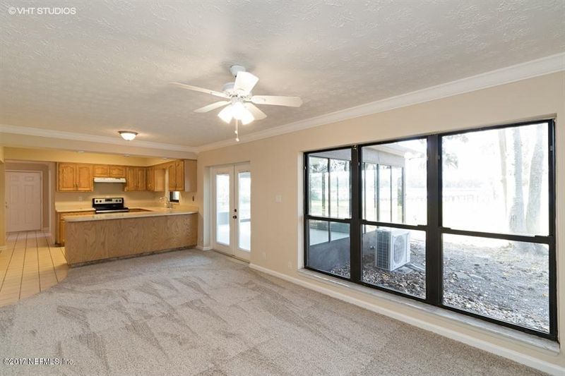 8472 W Concord Blvd, Jacksonville, FL 32208