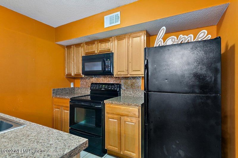 8479 Pineverde Ln, Jacksonville, FL 32244