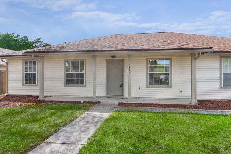 8480 Branchwater Dr, Jacksonville, FL 32244