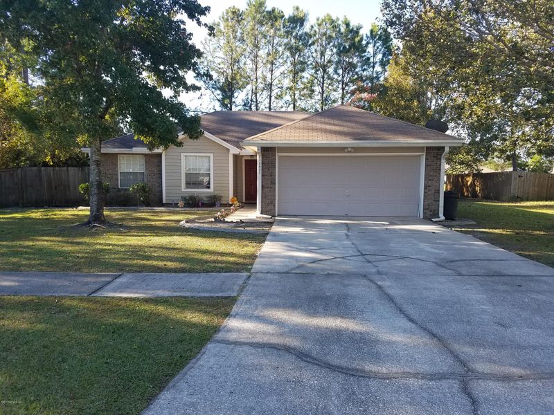 8484 Springtree Rd, Jacksonville, FL 32210
