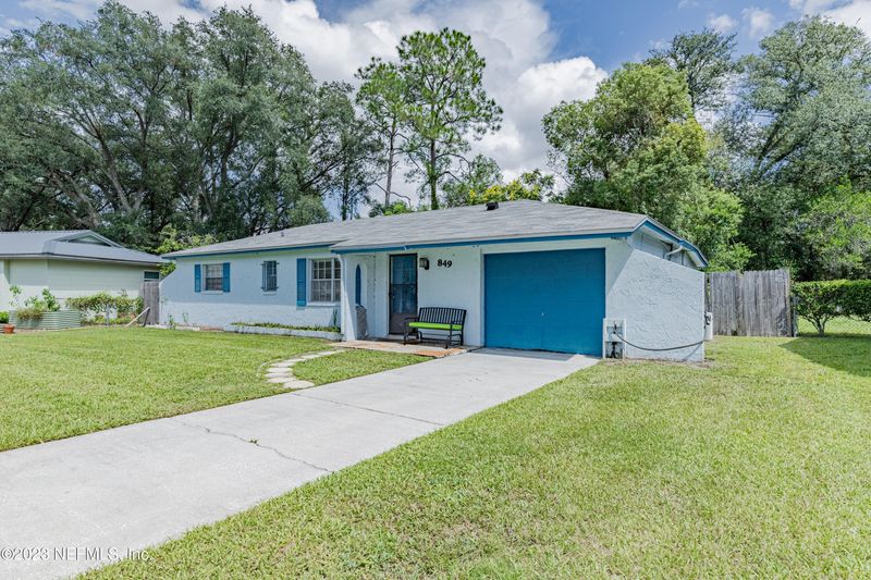 849 Chapman Dr, Jacksonville, FL 32221