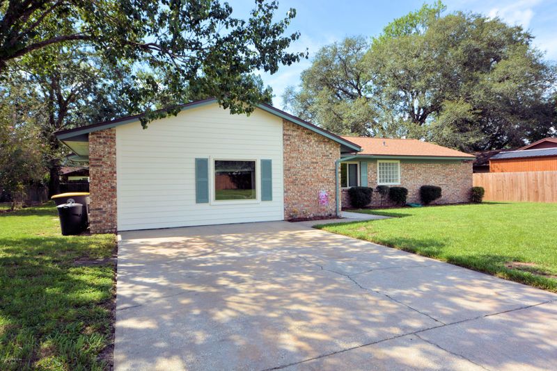 8496 Thims Ave, Jacksonville, FL 32221