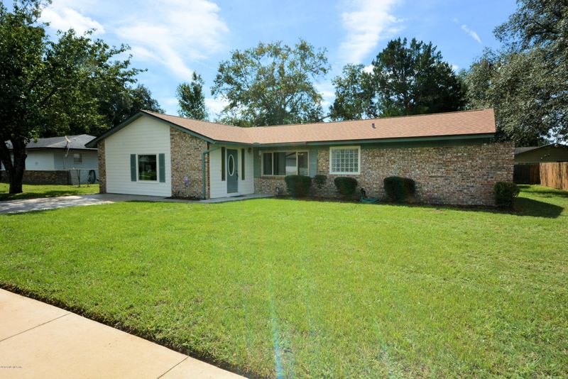 8496 Thims Ave, Jacksonville, FL 32221