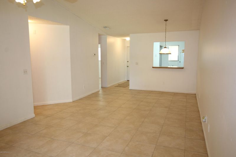 85 Debarry Ave #2011, Orange Park, FL 32073