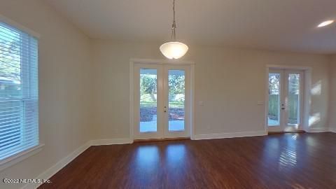 85 Edgar St, Atlantic Beach, FL 32233