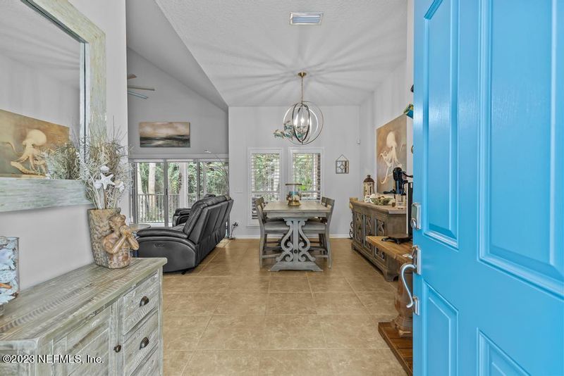 850 Paradise Ln, Atlantic Beach, FL 32233