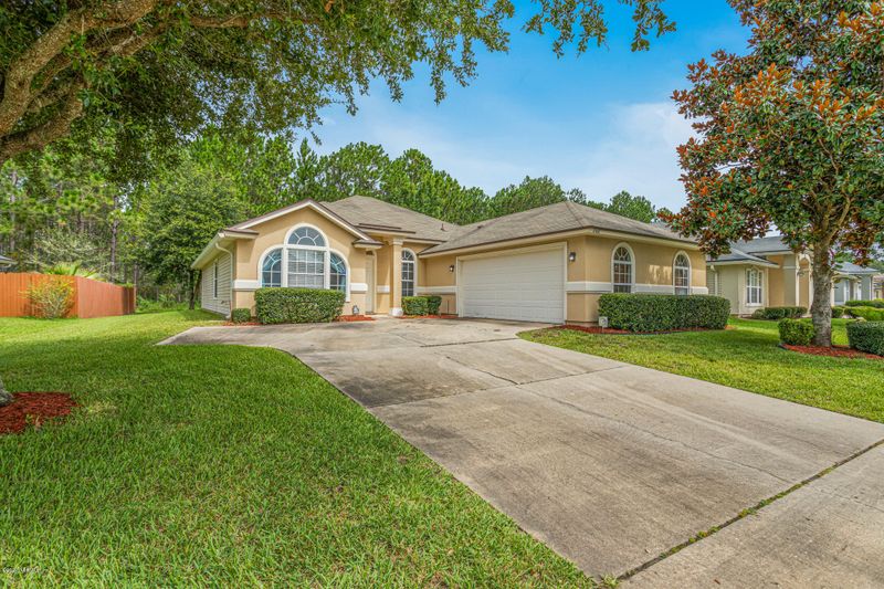 8500 Staplehurst Dr W, Jacksonville, FL 32244