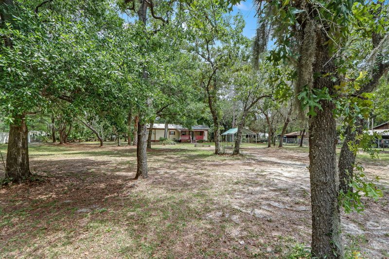 85012 Lonnie Crews Rd, Fernandina Beach, FL 32034
