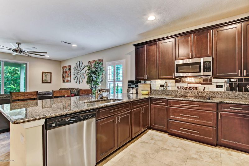 85066 Furtherview Ct, Yulee, FL 32097