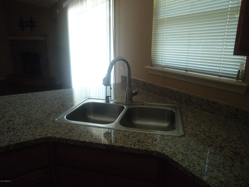 8514 Charlesgate Cir E, Jacksonville, FL 32244