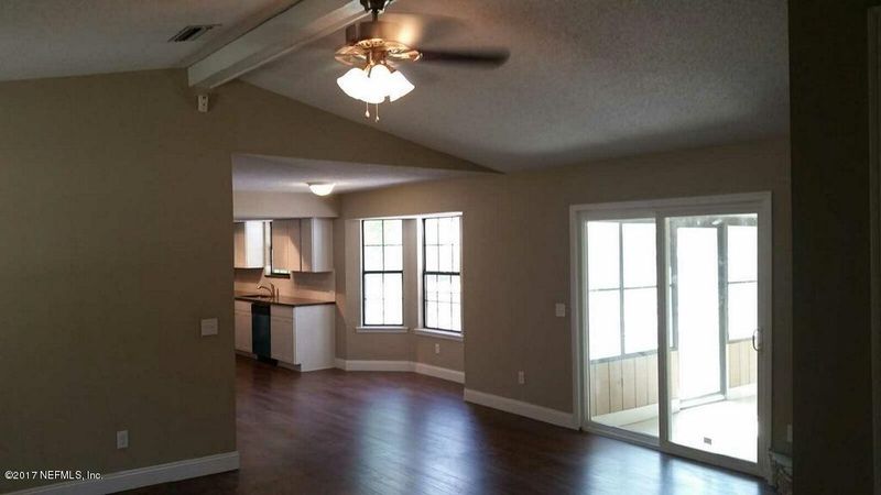 8515 Lenox Ave, Jacksonville, FL 32221