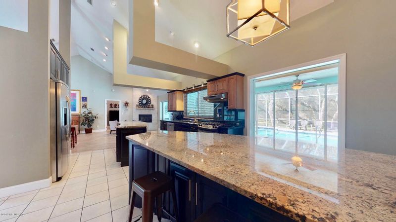 852 White Eagle Cir, St Augustine, FL 32086