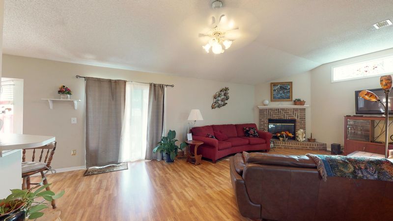 8531 Charlesgate Cir E, Jacksonville, FL 32244