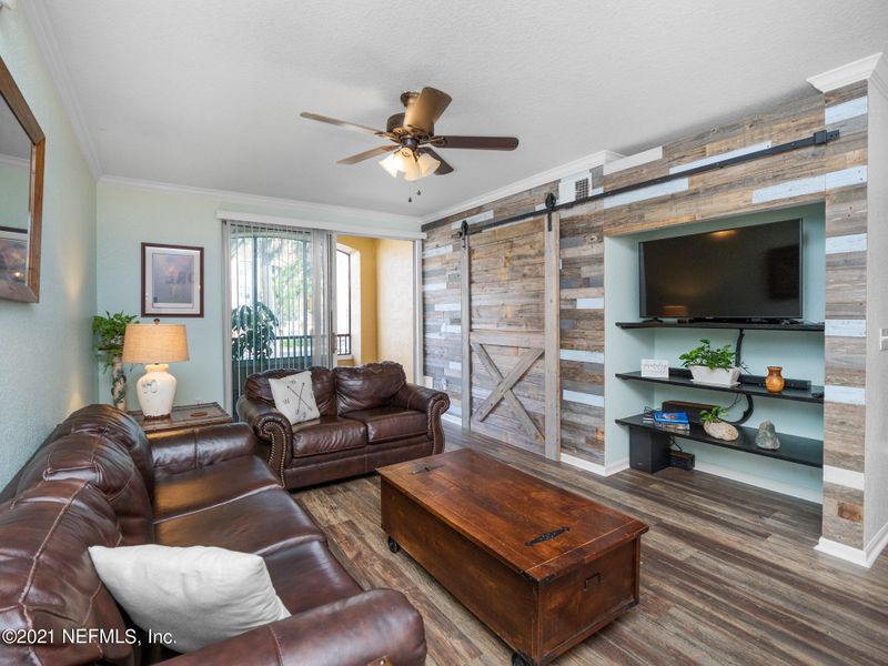 8539 Gate Pw #121, Jacksonville, FL 32216