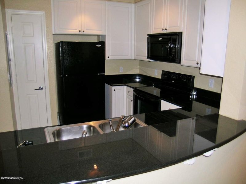 8539 Gate Pw W #9214, Jacksonville, FL 32216