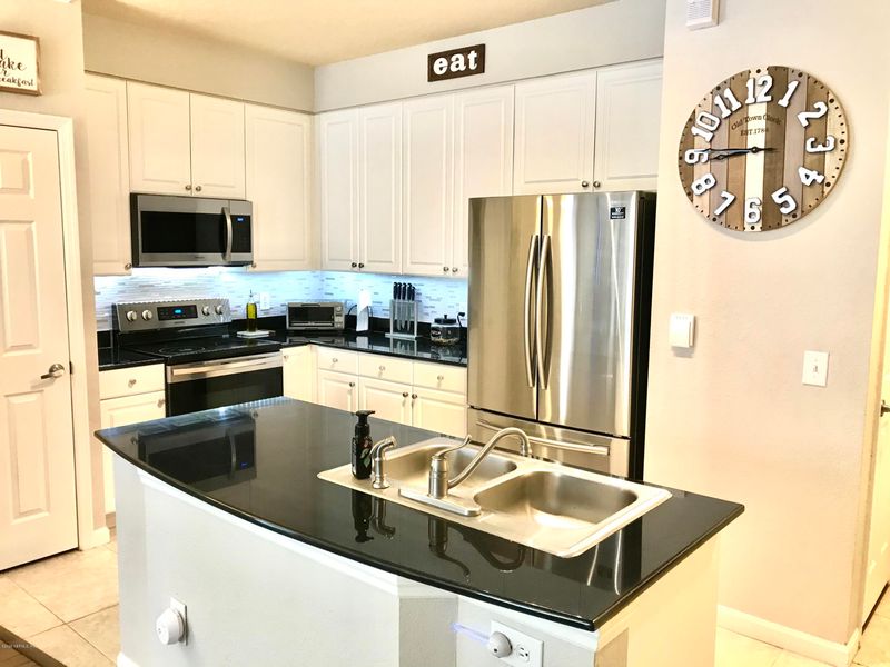 8539 Gate Pw W #9232, Jacksonville, FL 32216