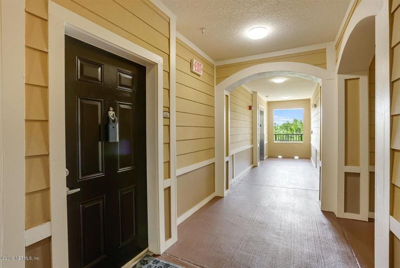 8539 Gate Pw W #9401, Jacksonville, FL 32216