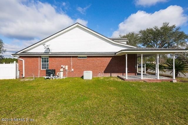 855 Farrier Pl, Bryceville, FL 32009
