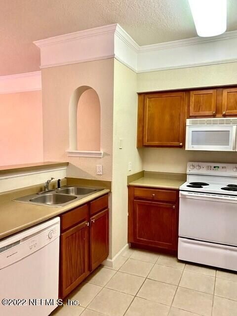 8550 Touchton Rd #324, Jacksonville, FL 32216