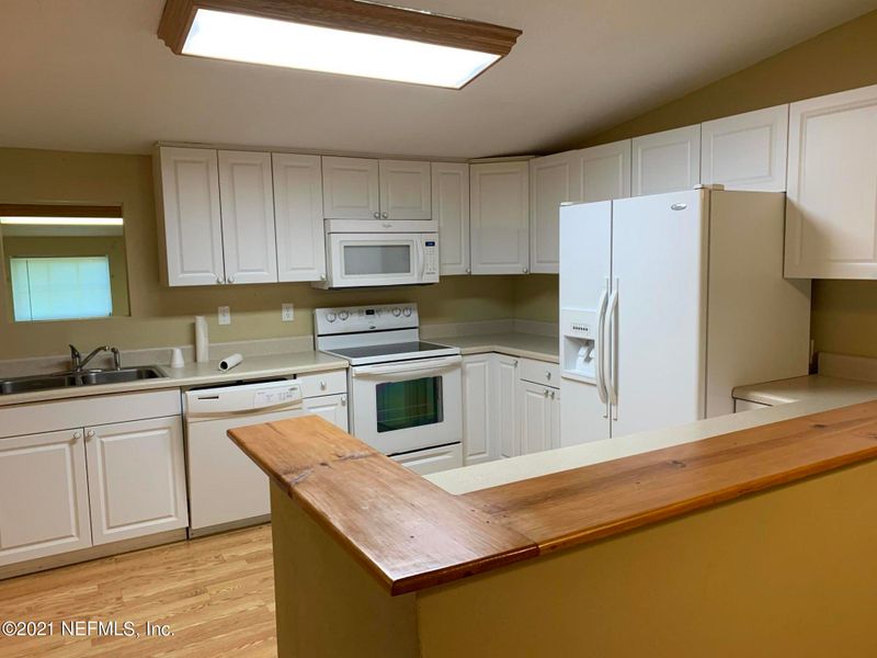 85504 Radio Ave, Yulee, FL 32097