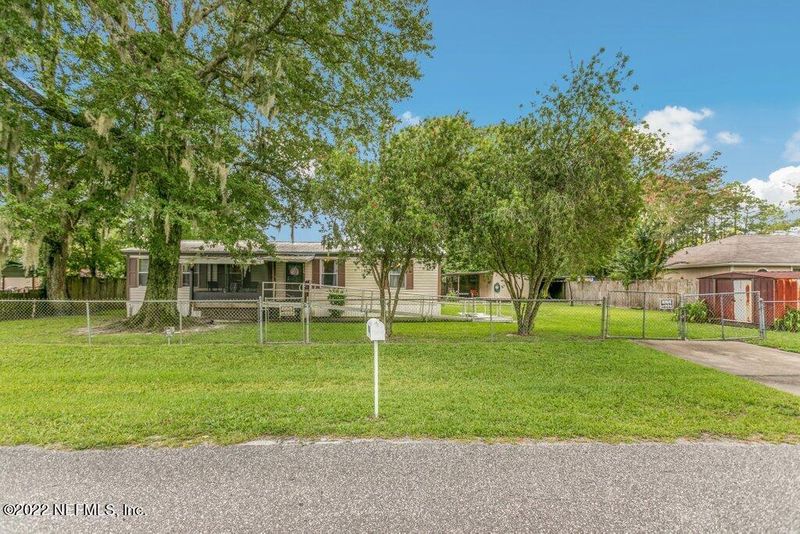 8554 Peach St, Jacksonville, FL 32220