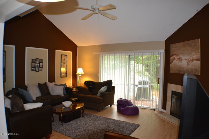 8561 Sturbridge Cir E, Jacksonville, FL 32244