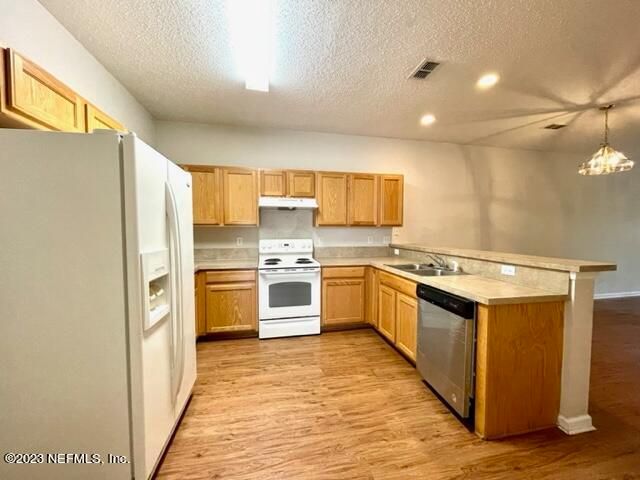 8566 Tower Falls Dr, Jacksonville, FL 32244