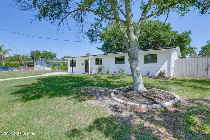 857 Amberjack Ln, Atlantic Beach, FL 32233
