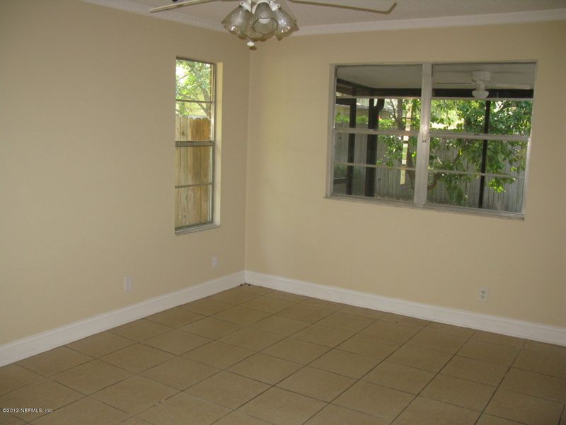 8579 Boxberry Ln, Jacksonville, FL 32244