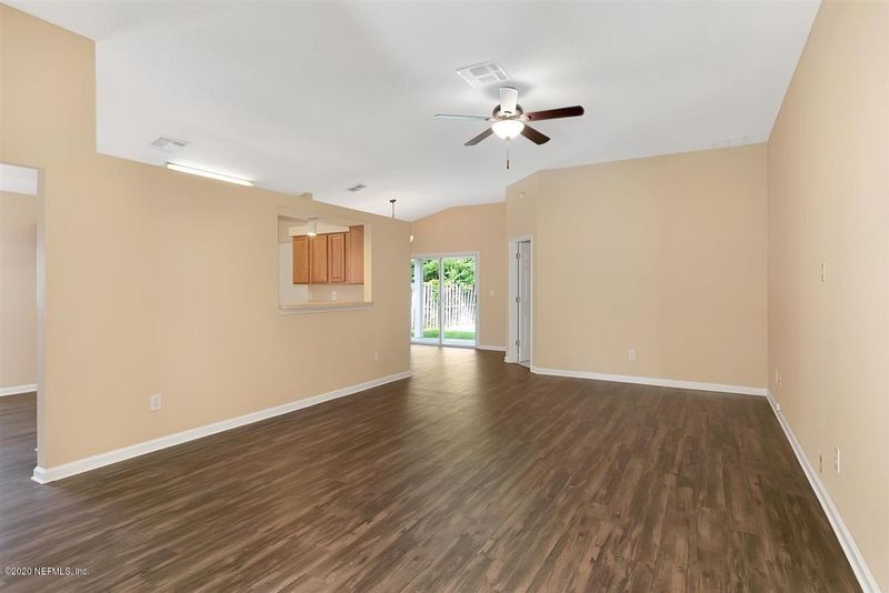 858 S Lilac Loop, St Johns, FL 32259