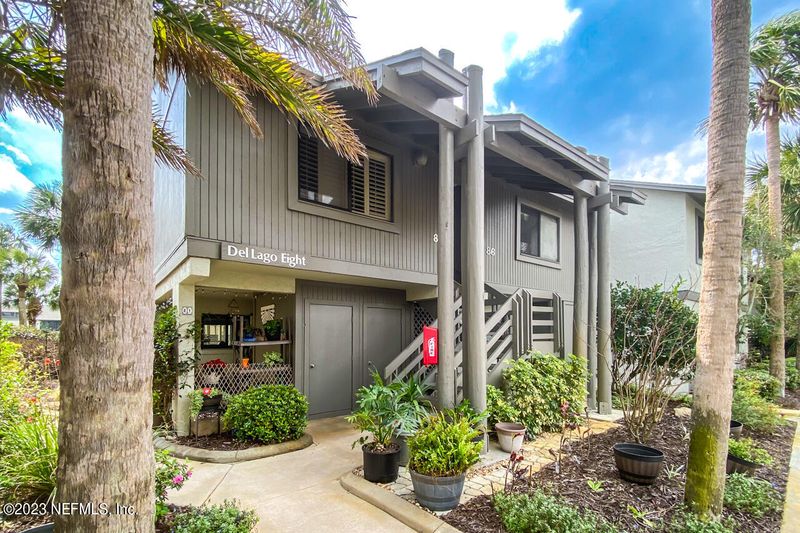 86 Village Del Lago Cir, St Augustine, FL 32080