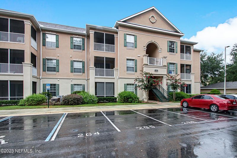 8601 Beach Blvd #1105, Jacksonville, FL 32216