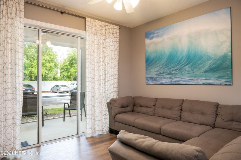 8601 Beach Blvd #1302, Jacksonville, FL 32216