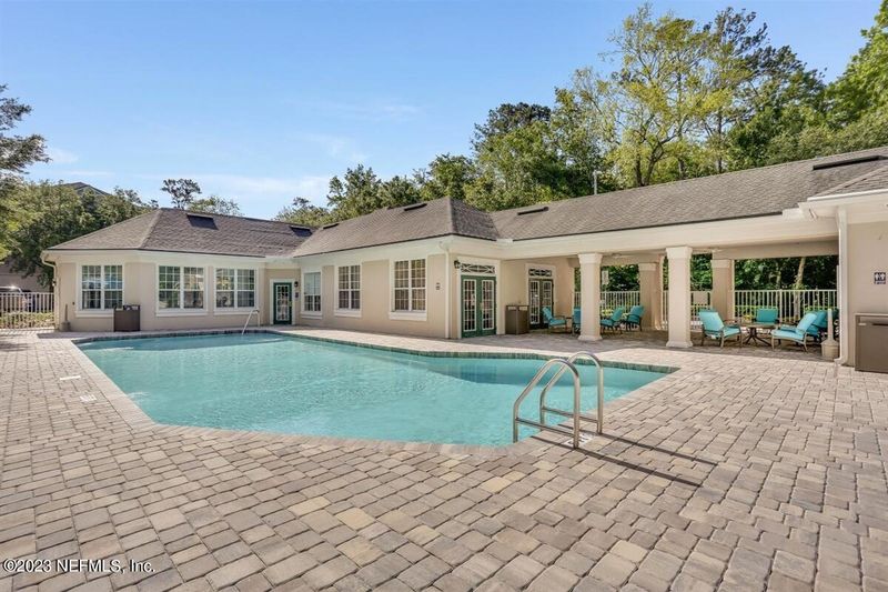 8601 Beach Blvd #203, Jacksonville, FL 32216